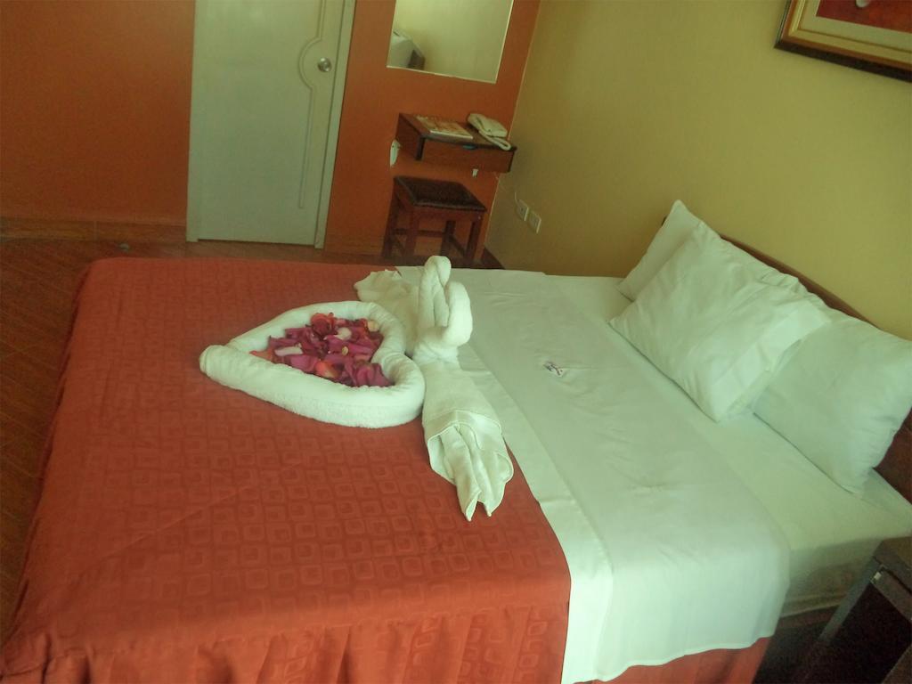 Hotel Primavera ชิกลาโย ห้อง รูปภาพ
