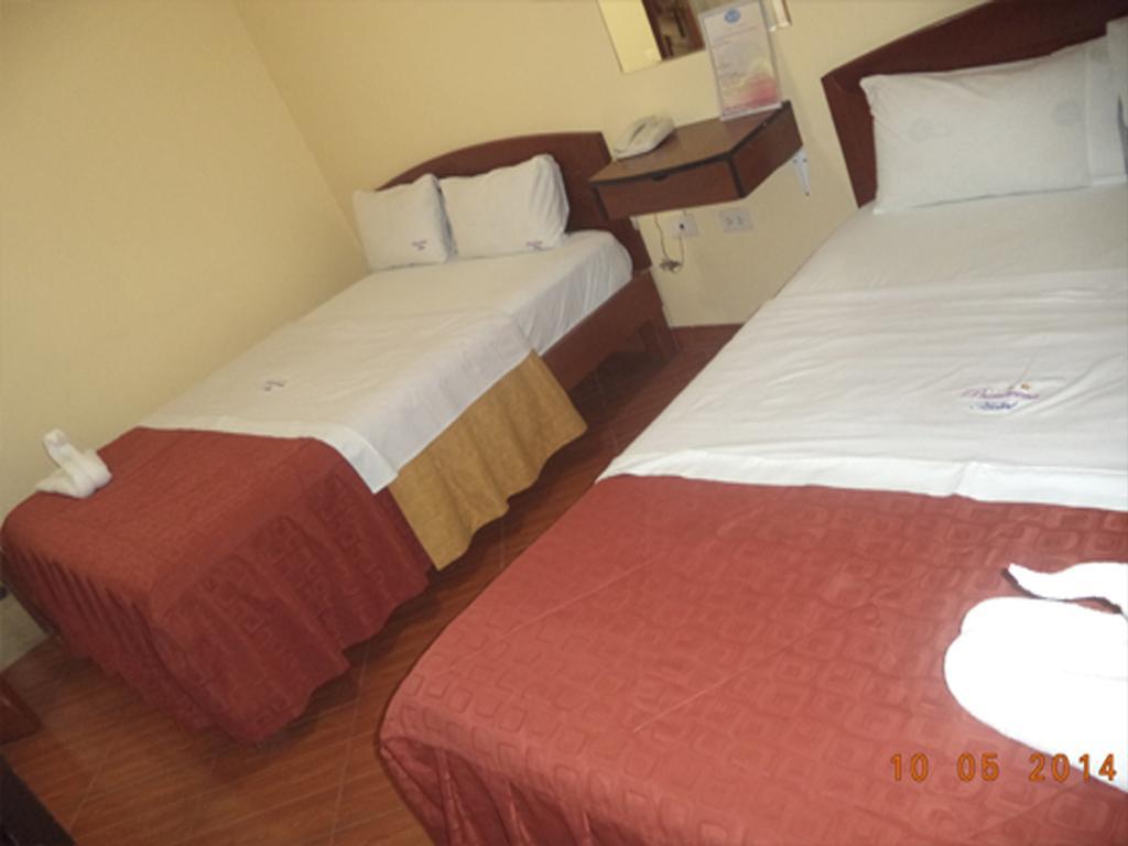 Hotel Primavera ชิกลาโย ห้อง รูปภาพ