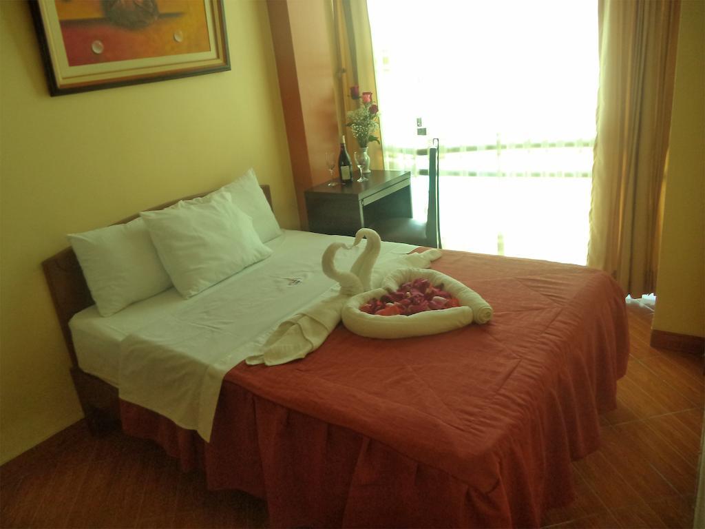 Hotel Primavera ชิกลาโย ห้อง รูปภาพ
