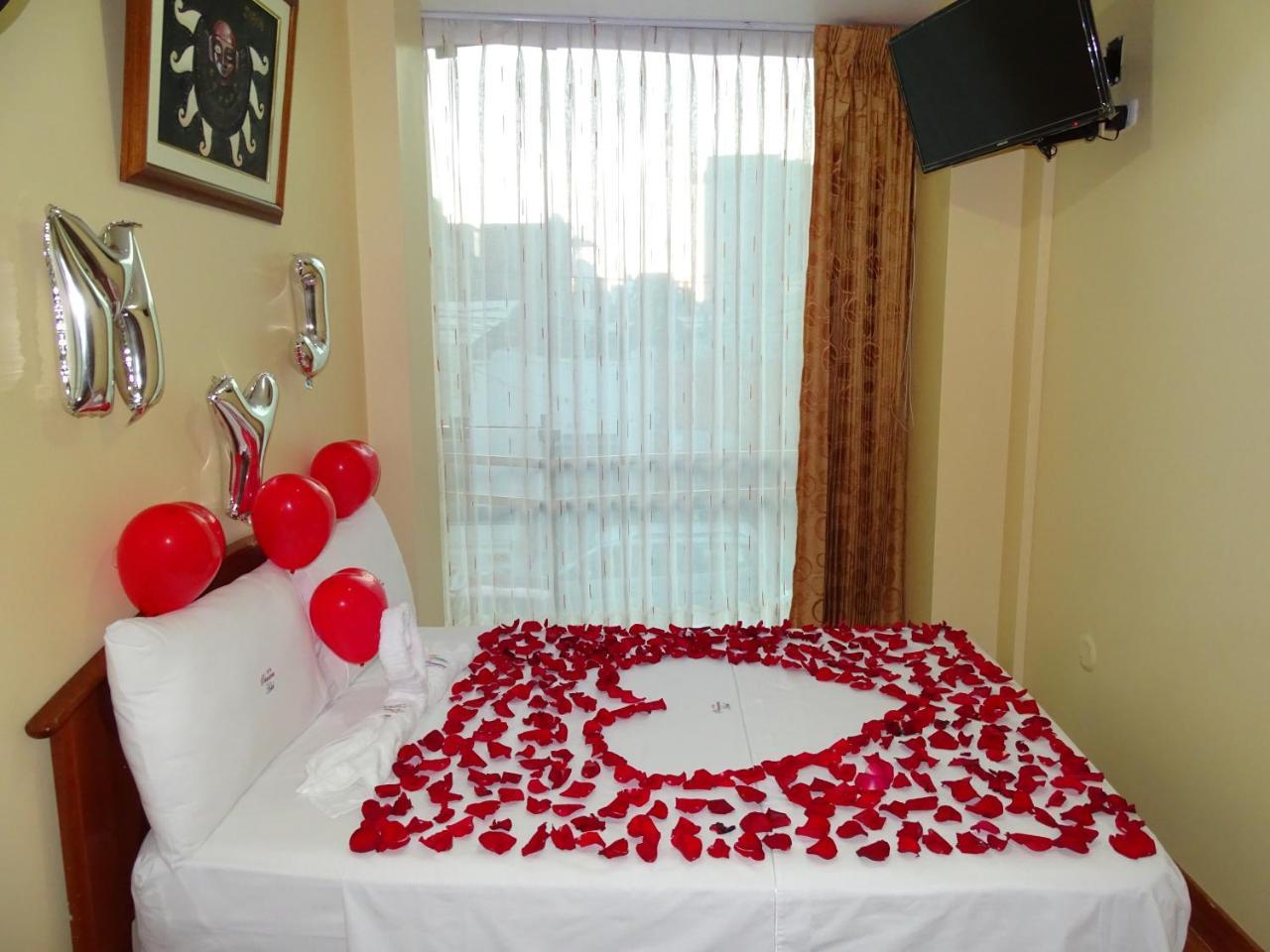 Hotel Primavera ชิกลาโย ภายนอก รูปภาพ