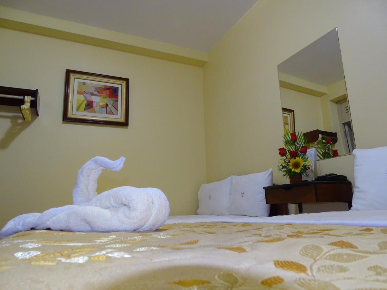 Hotel Primavera ชิกลาโย ภายนอก รูปภาพ
